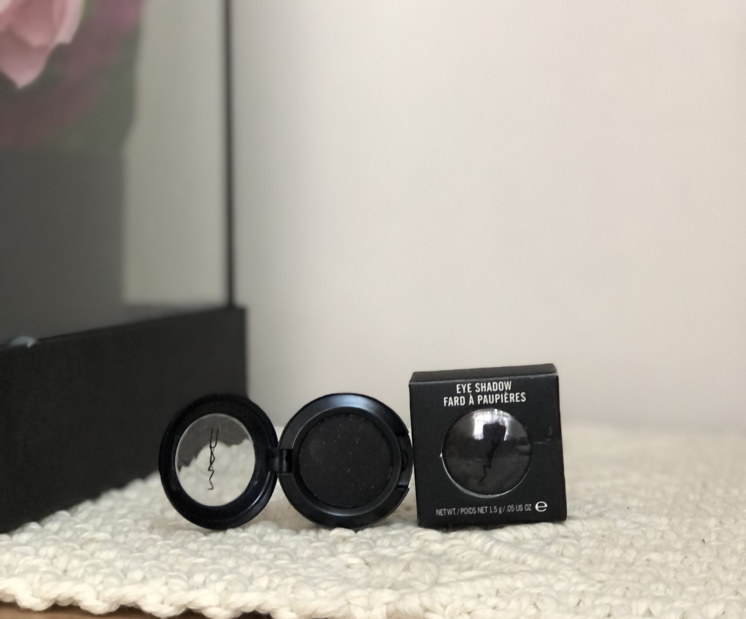 سایه تکی مشکی مک