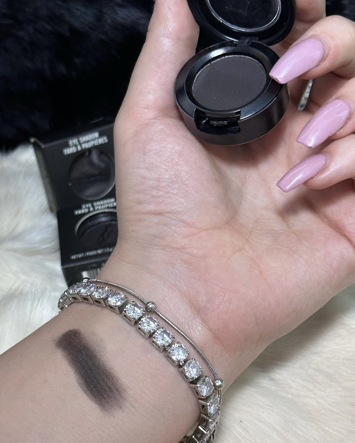 سایه تکی مشکی مک